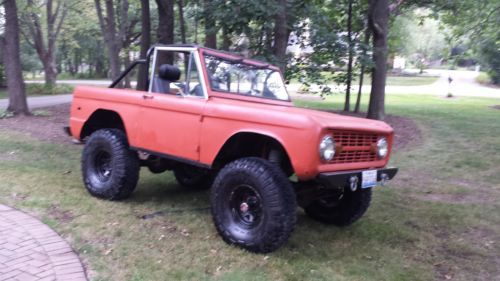 &#039;72 ford bronco, very collectible early bronco