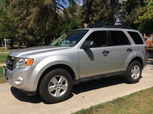 2009 ford escape xlt 19,000 original family owner miles private party