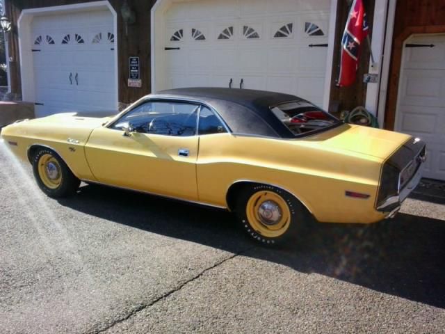 1970 dodge challenger r/t hardtop 2-door