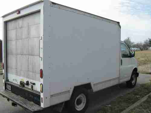 2001 GMC Savana 1500 Base Standard Cargo Van 3-Door 5.7L, US $4,500.00, image 3
