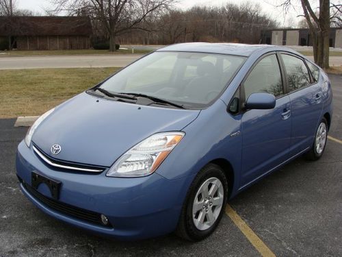 2007 toyota prius touring loaded , navi/back camera,xenon, one owner