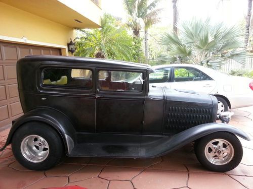 1929 ford sedan hot rod