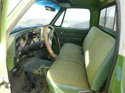 1975 Chevy Truck  Pick Up  Runs Great  Good Work Truck, US $3,500.00, image 2
