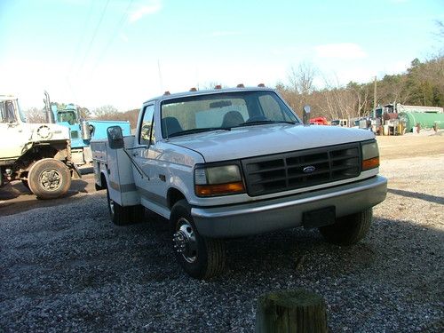 351 automatic, 2wd dually, reading utility bed, good tires, new engine