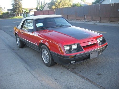 1986 ford mustang gt 5.0 convertible 5-speed - low mileage original