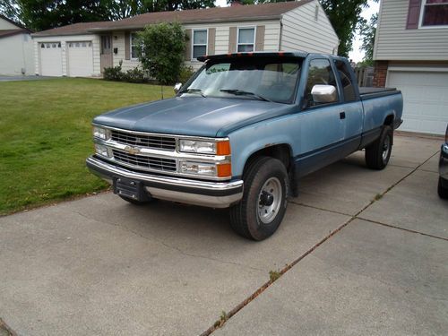 1991 chevy 2500. big block 454. ext cab. 8 ft bed. 2wd