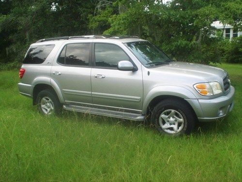 '01 toyota sequoia sr5 sunroof silver/grey leather, runs/drives excellent
