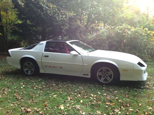 Chevrolet: 1988 camaro iroc-z / z28 classic muscle car coupe no reserve!!!