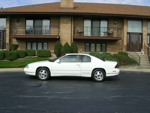 1999 monte carlo z34-one owner-47300 miles-outstanding condition