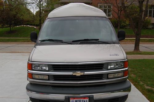 2002 chevy express luxury conversion van, fully equipped