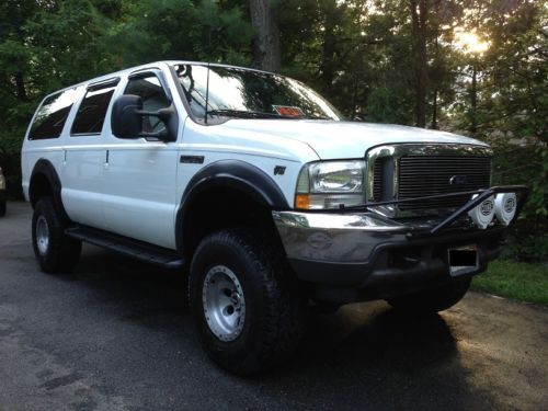 2000 ford excursion lifted v10 - adult owned no reserve
