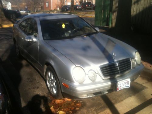 2002 mercedes benz clk320 in very good condition 9 out of 10