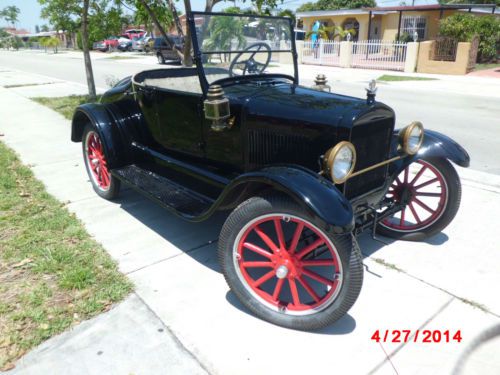 Ford 1925 model t convertible
