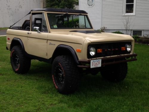 35&#034; tires on a lifted 1974 bronco all new