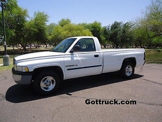 2000 dodge ram 1500 -- v8 -- low miles -- 85k miles -- clean theft recovery