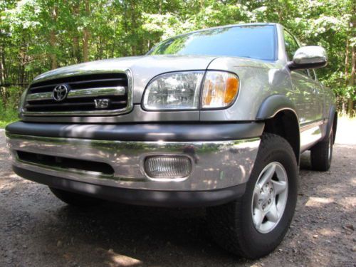 01 toyota tundra sr5 4wd trd package rhinolining foglamps cruise towpack carfax!