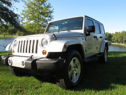 2008 jeep wrangler unlimited sahara - 4x4 - dual tops