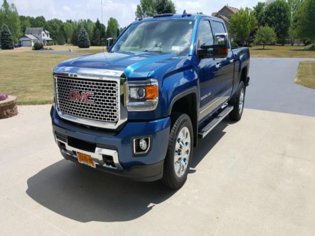 Gmc: sierra 2500 denalihd, diesel, 4-door, standar