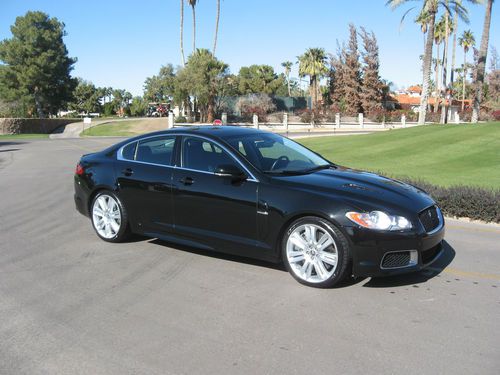 2011 jaguar xf r black exterior/black leather interior 7200 miles like new