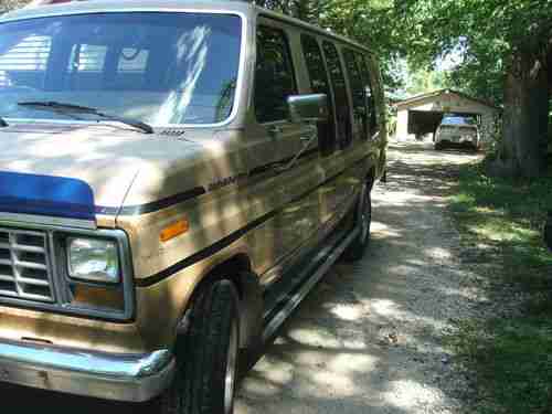 Ford Extended Warranty >> Find used 1984 Ford Econoline 350 Super Wagon in Wilmington, Illinois, United States Ford Extended Warranty >> Find used 1984 Ford Econoline 350 Super Wagon in Wilmington, Illinois, United States