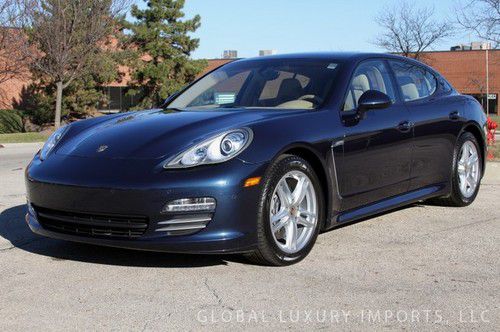 Panamera 4 v6 awd/ blue / beige / pdk/ like new/ low miles/ bose/ 1-owner