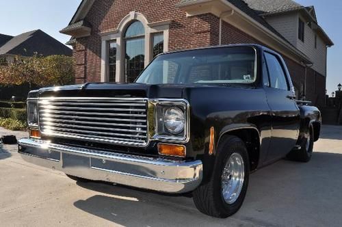 1974 chevy shortbed step-side pickup 454