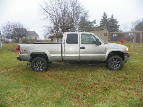 2002 gmc sierra 2500 hd 4x4 sle extended cab pickup 4-door 6.6l