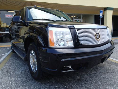 2005 cadillac escalade - 3rd row seat, rear entertainment system, running boards