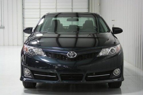 2013 toyota se