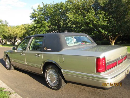 Find Used 1997 Lincoln Town Car Signature Sedan 4 Door 6l No 1997 Lincoln Town Car Signature Sedan 4 Door 6l No Reserve