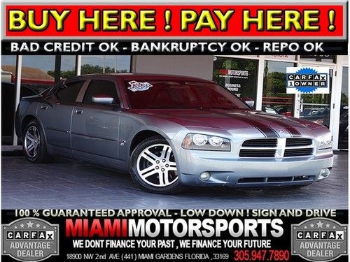 We finance '06 dodge charger r/t hemi clean 1 owner !! sunroof