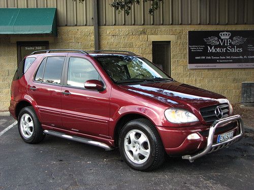 Clean autocheck, low miles, serviced, 4matic, bose, heated seats, cd changer