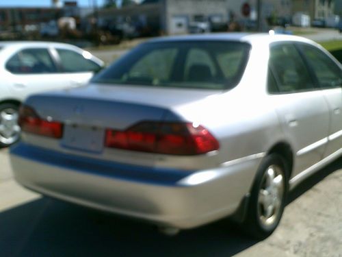 1999 honda accord dx sedan 4-door 2.3l