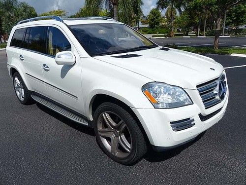 Outstanding 2010 gl550 - p1 + p2 premium pkgs, 21" amg rims, rear dvd and more
