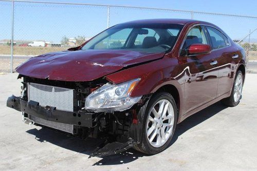 2013 nissan maxima damaged salvage only 13k miles nice color export welcome!!