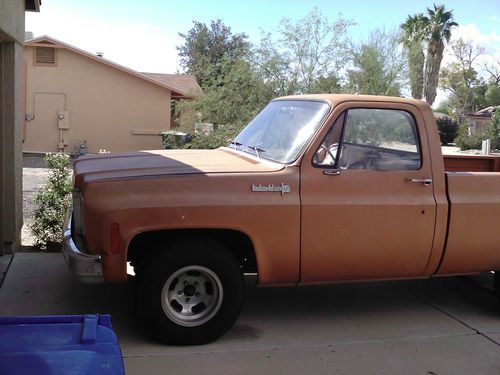 1973 chevrolet 1/2 ton pickup with 350 cubic inch engine