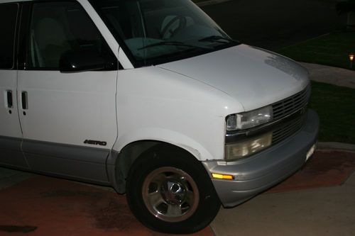 1999 chevy astro van one owner **no reserve**