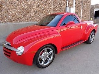 2004 chevrolet ssr ls-convertible-carfax certified-low miles