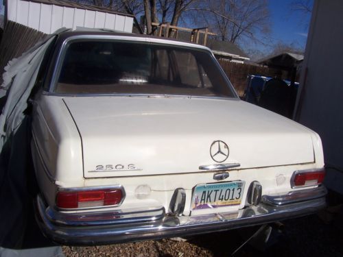 1967 mercedes-benz 250s  regular gas(not diesel)