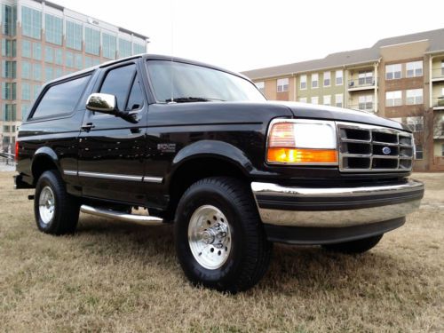 1993 ford bronco xlt immaculate condition!
