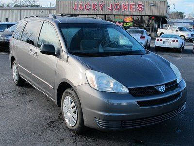 Toyota sienna le cloth interior 2nd row captains 7 passenger local trade