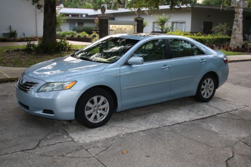 Hybrid - 1 owner - moonroof - navigation - extended warranty - clean carfax