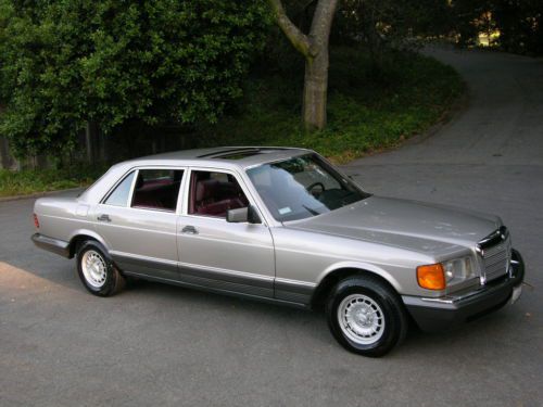 1985 mercedes 500sel - show quality - full documentation - smoke silv/burg