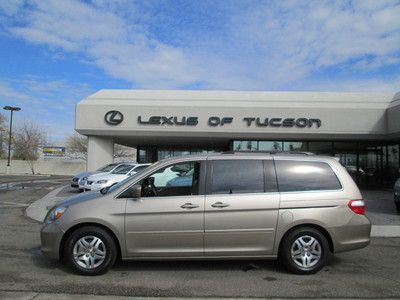 2005 gold v6 automatic leather sunroof 3rd row minivan
