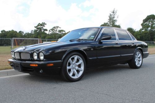 Fl stunning xjr low miles black/black must see fully serviced senior owned