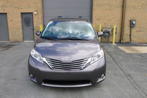 2013 toyota sienna xle fully loaded