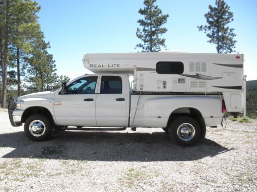 2008 dodge ram 3500 slt quad cab pickup 4-door 6.7l cummins diesel. one owner