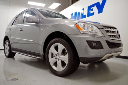 Diesel, navigation, rearview camera, running boards, moonroof, power liftgate!