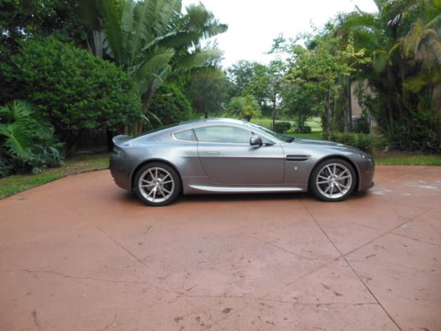 Aston Martin: Vantage 2 Door Coupe, US $45,100.00, image 2