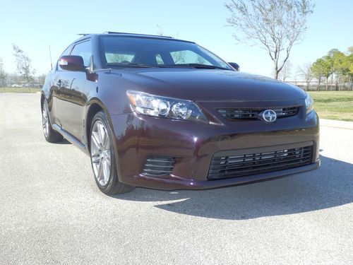 2013 scion tc. only 4k miles. 6-speed manual. spoiler. sunroof. free shipping
